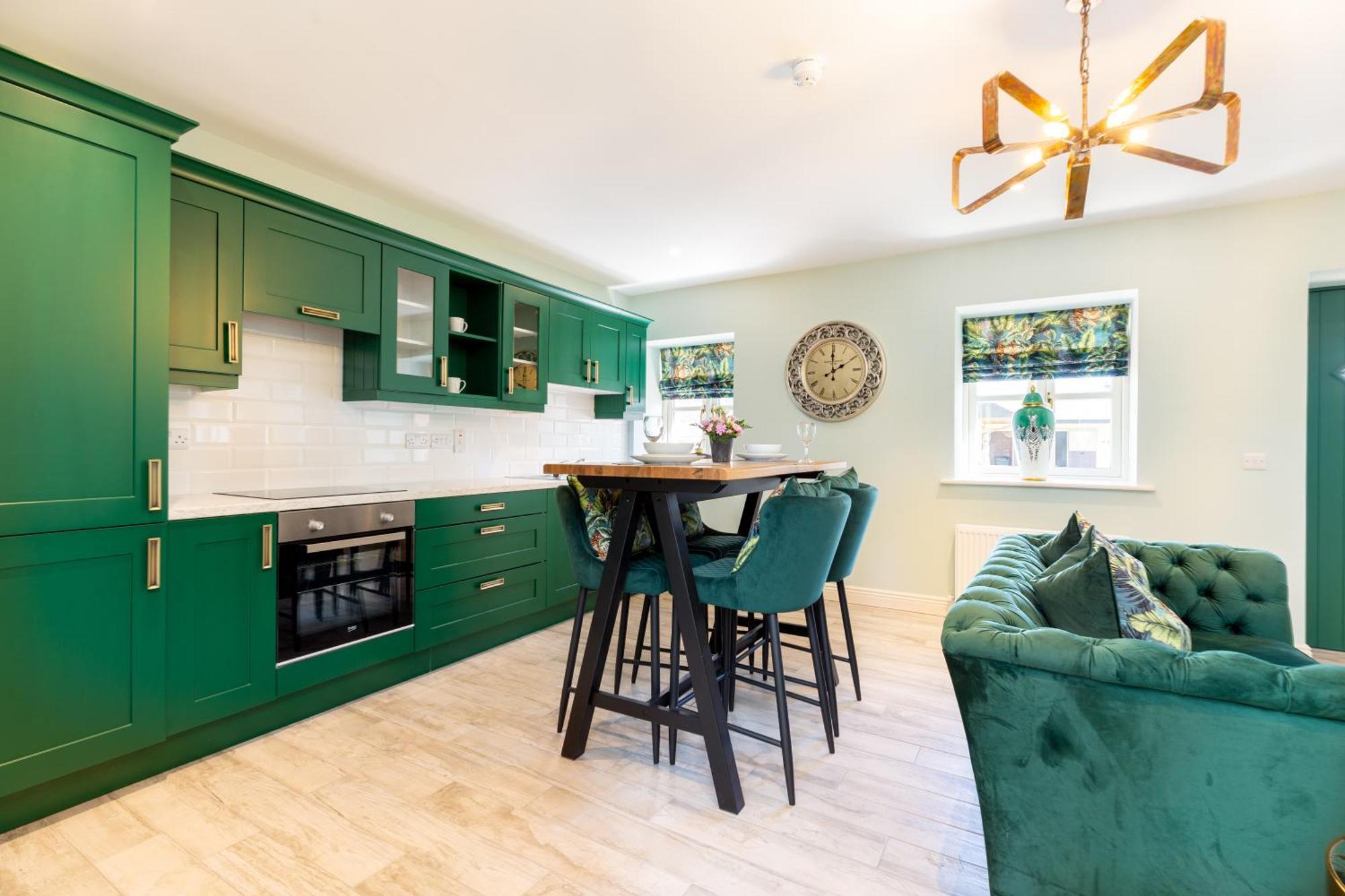 Bective Stud Apartments Наван Екстериор снимка